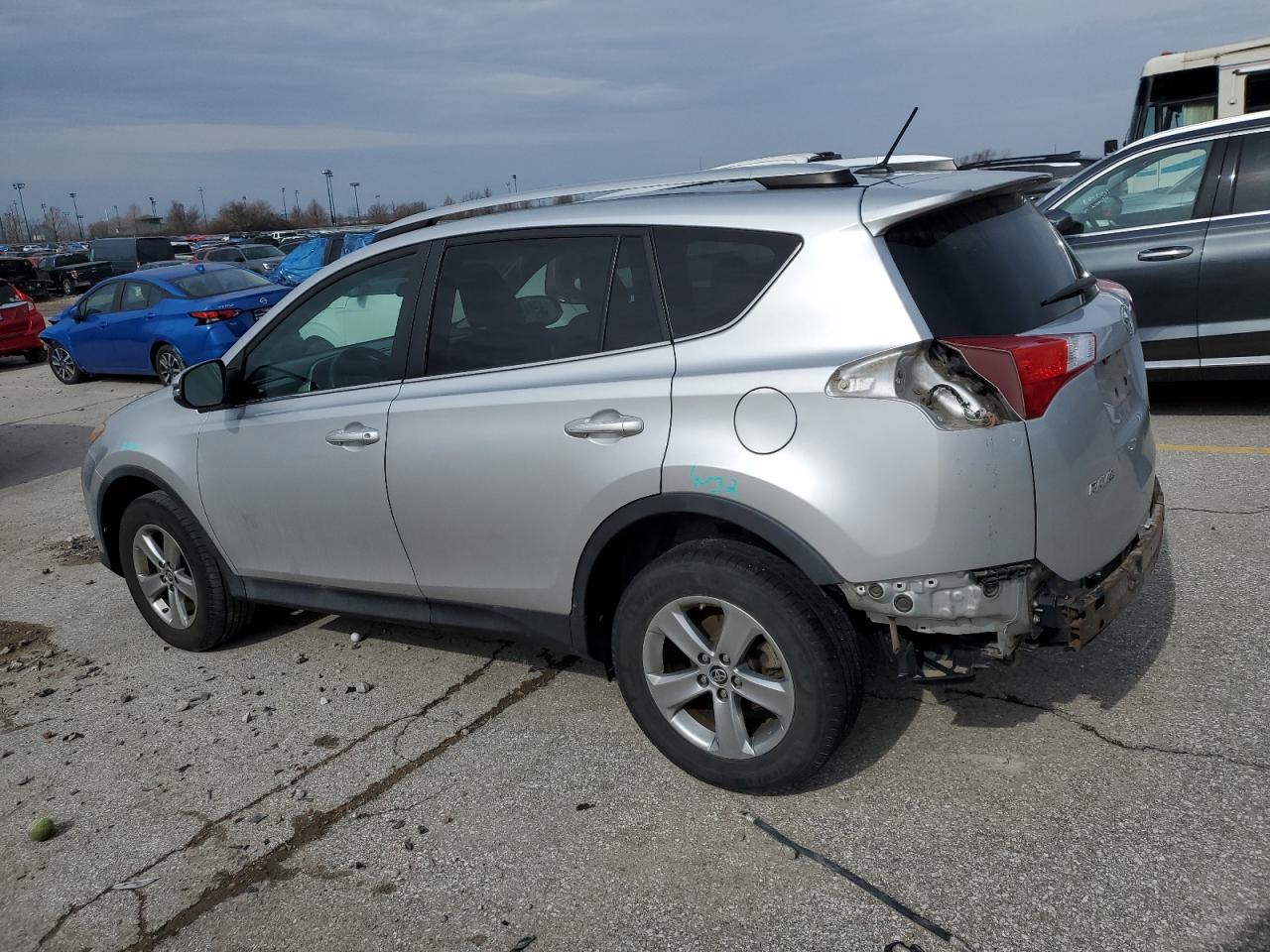 2015 Toyota RAV 4 VIN 2T3RFREV0FW374658 Copart auction photo, rear end / side damage thumbnail 2
