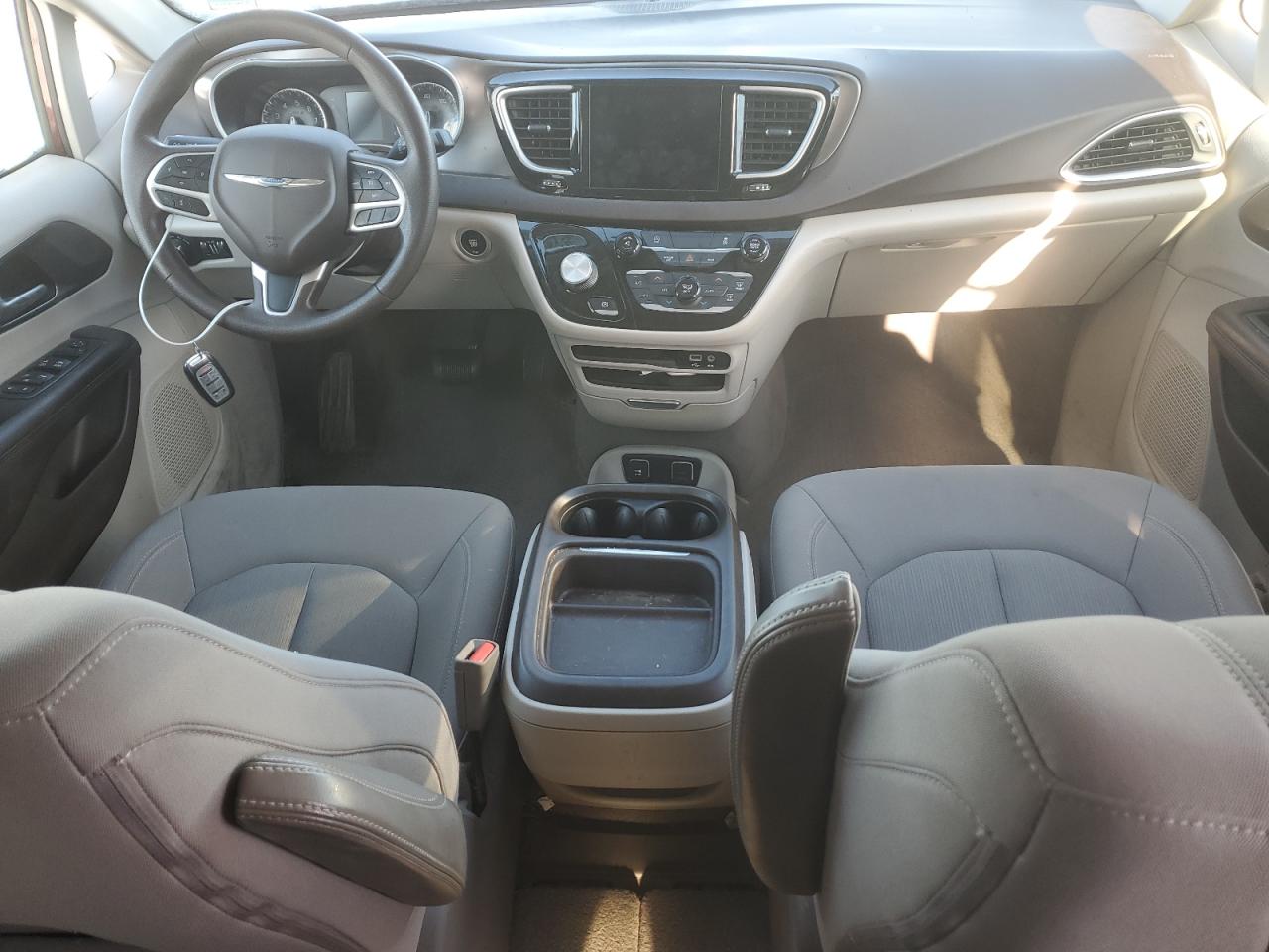 2017 Chrysler Pacifica VIN 2C4RC1BG4HR768404 Copart auction photo, front end damage thumbnail 8