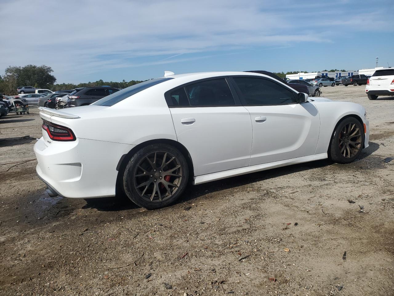 2015 Dodge Charger VIN 2C3CDXL92FH905692 Copart auction photo, minor dent/scratches damage thumbnail 3