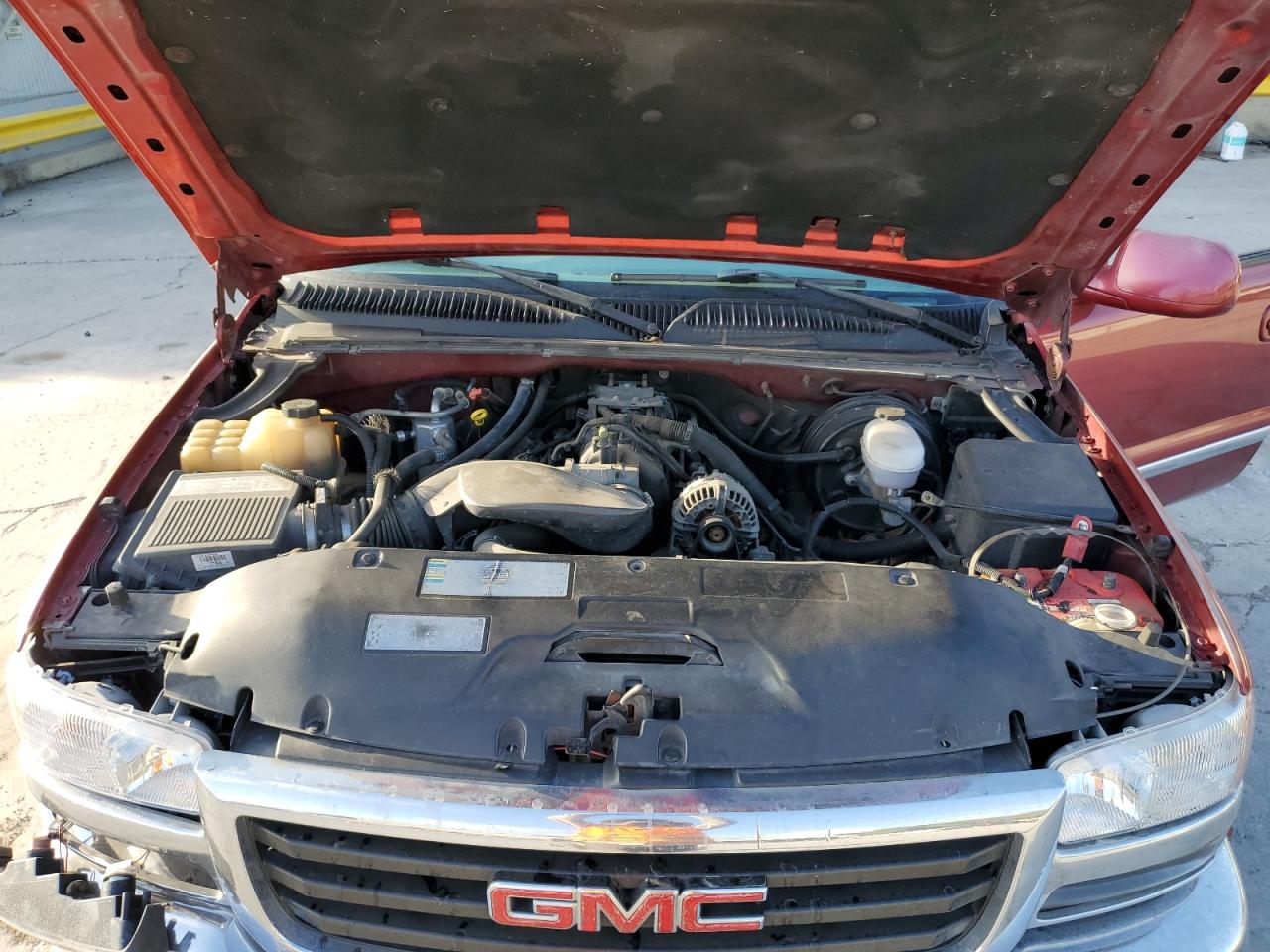2005 GMC Sierra VIN 1GTEC19T65Z101207 Copart auction photo, front end damage thumbnail 13
