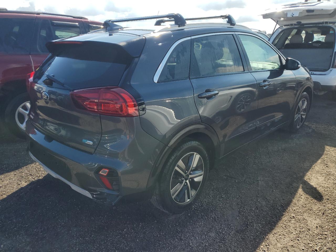 2020 KIA Niro VIN KNDCC3LD2L5401755 Copart auction photo, water/flood damage thumbnail 3