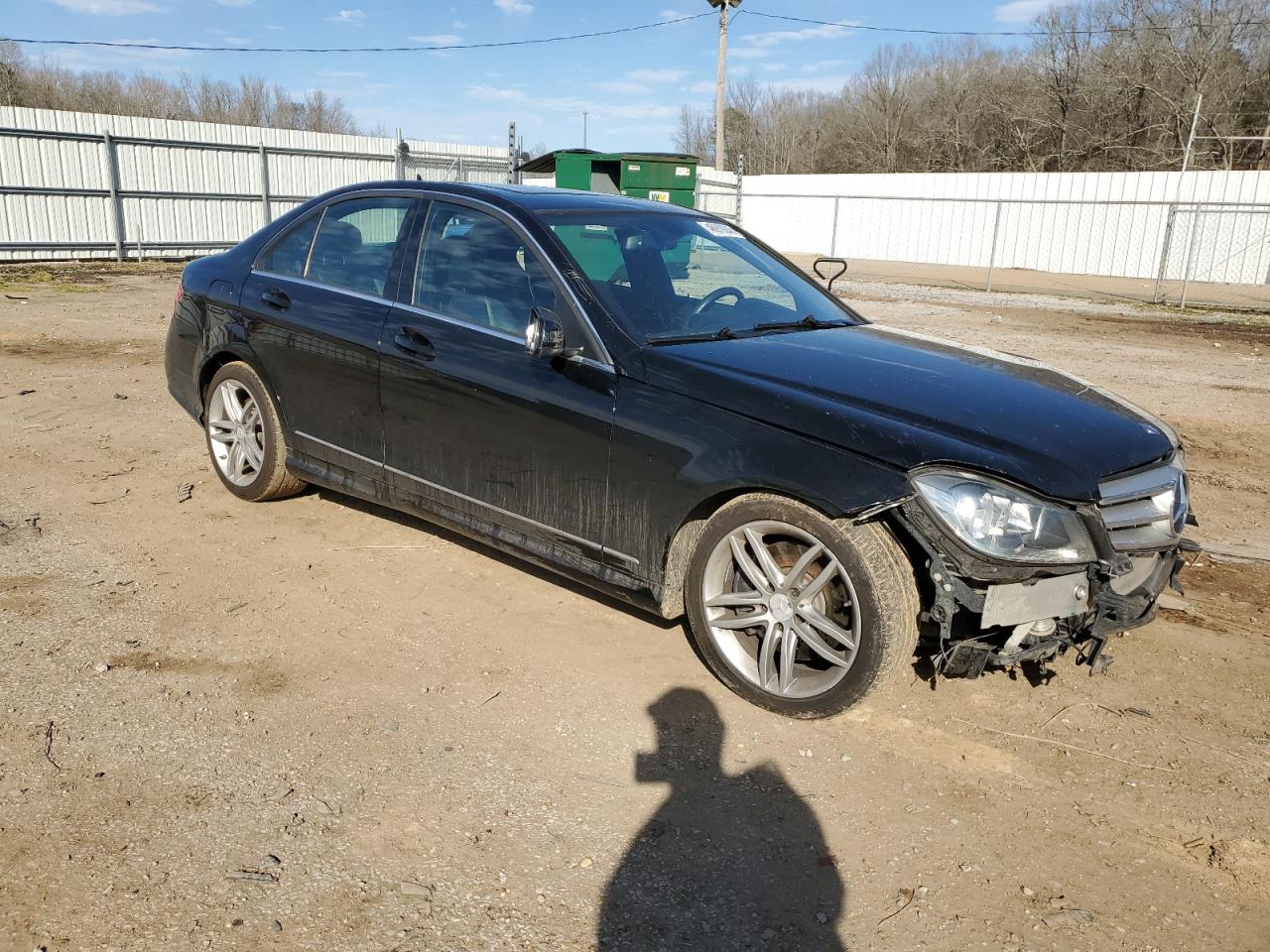 2013 Mercedes-Benz C-klasse VIN WDDGF8AB0DR273278 Copart auction photo, front end / rear end damage thumbnail 4