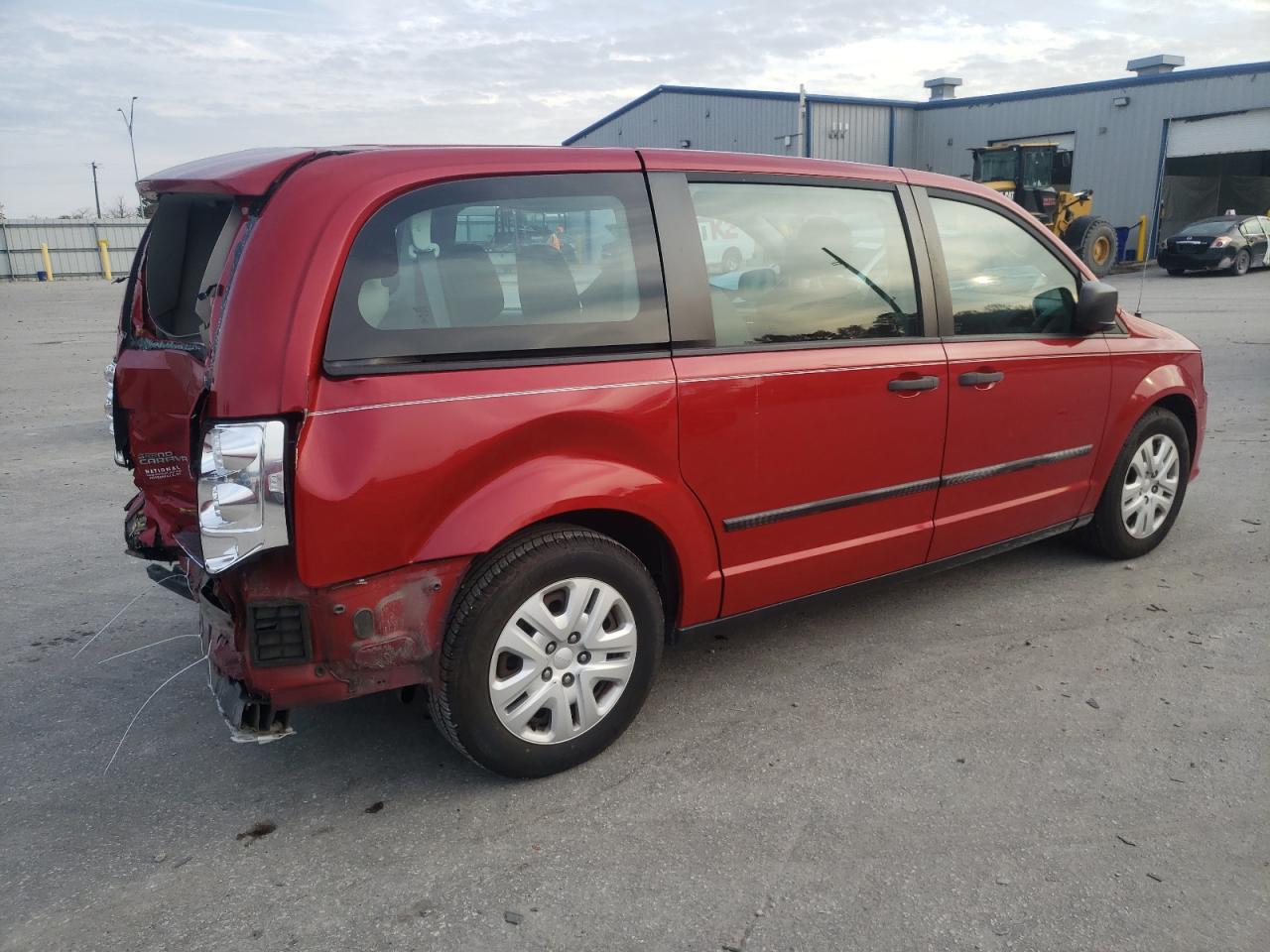 2015 Dodge Caravan VIN 2C4RDGBGXFR576661 Copart auction photo, rear end / front end damage thumbnail 3