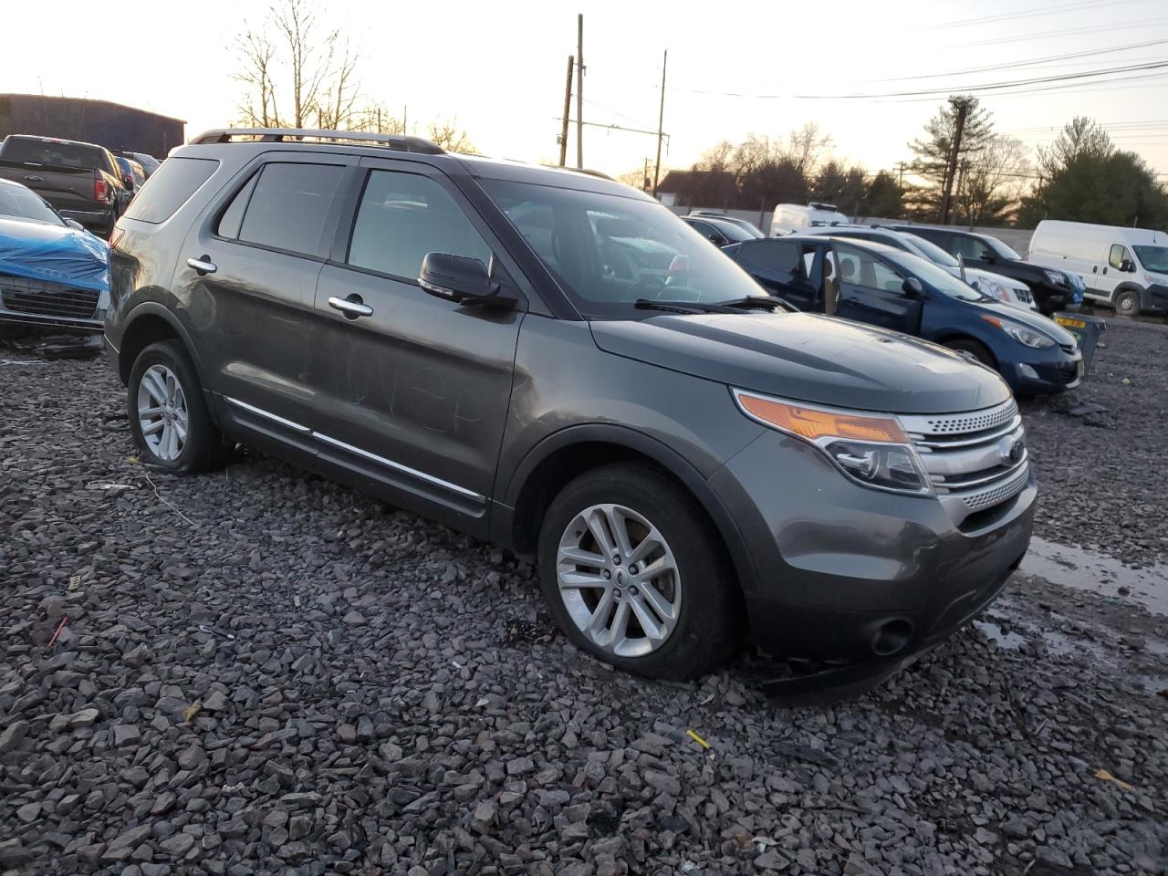 2015 Ford Explorer VIN 1FM5K8D87FGB63898 Copart auction photo, vandalism damage thumbnail 4