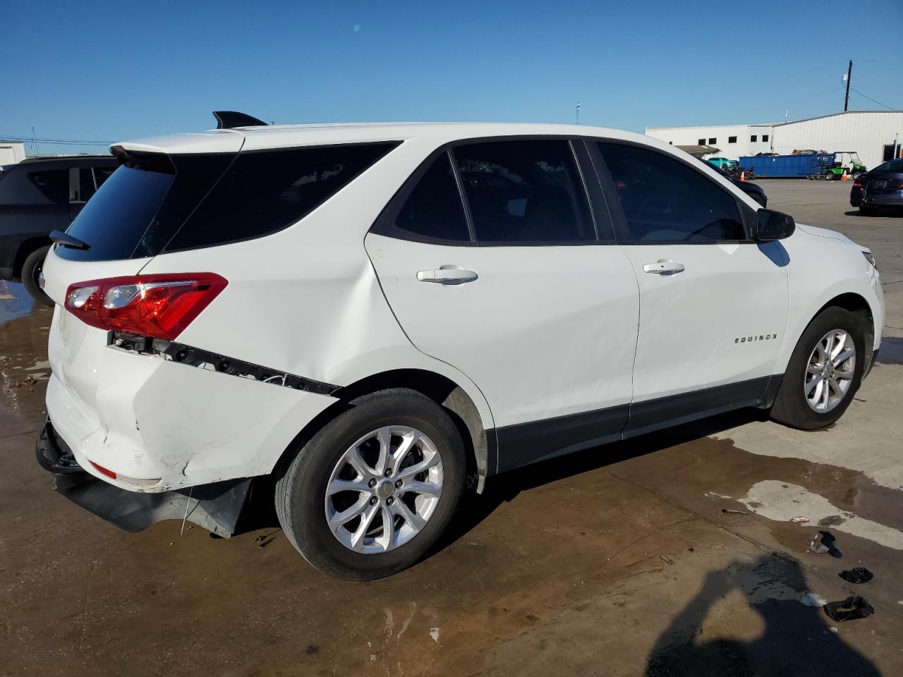 2020 Chevrolet Equinox VIN 3GNAXHEV9LS685414 Copart auction photo, rear end damage thumbnail 3
