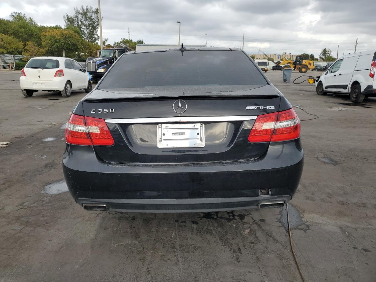 2010 Mercedes-Benz E-klasse VIN WDDHF5GB8AA038065 Copart auction photo, front end damage thumbnail 6