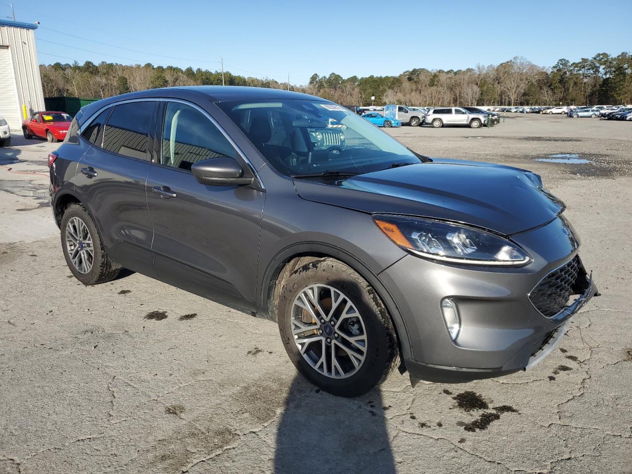 2022 Ford Escape VIN 1FMCU0H62NUA45947 Copart auction photo, front end damage thumbnail 4