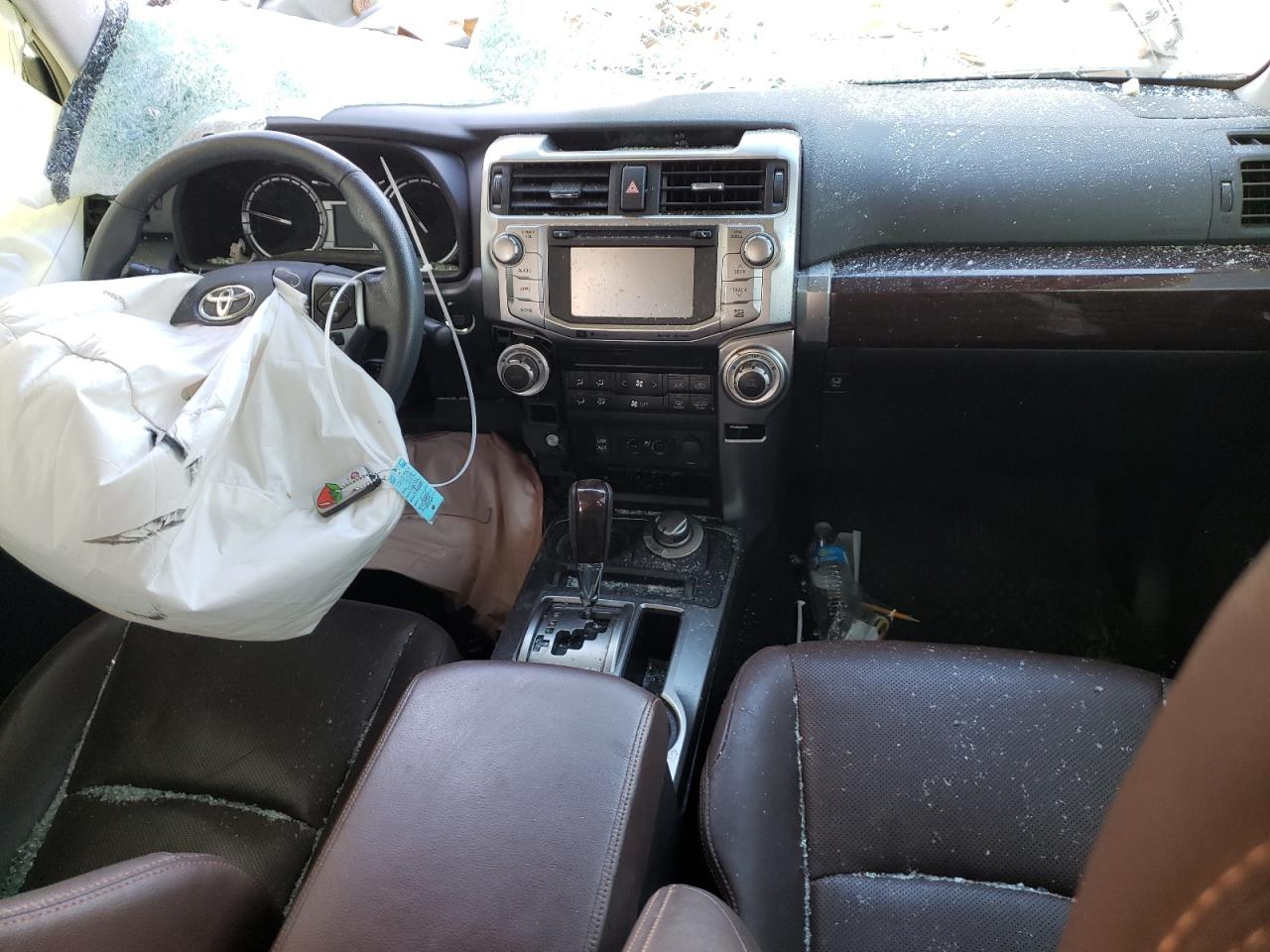 2019 Toyota 4Runner VIN JTEBU5JR3K5703889 Copart auction photo, front end / side damage thumbnail 8