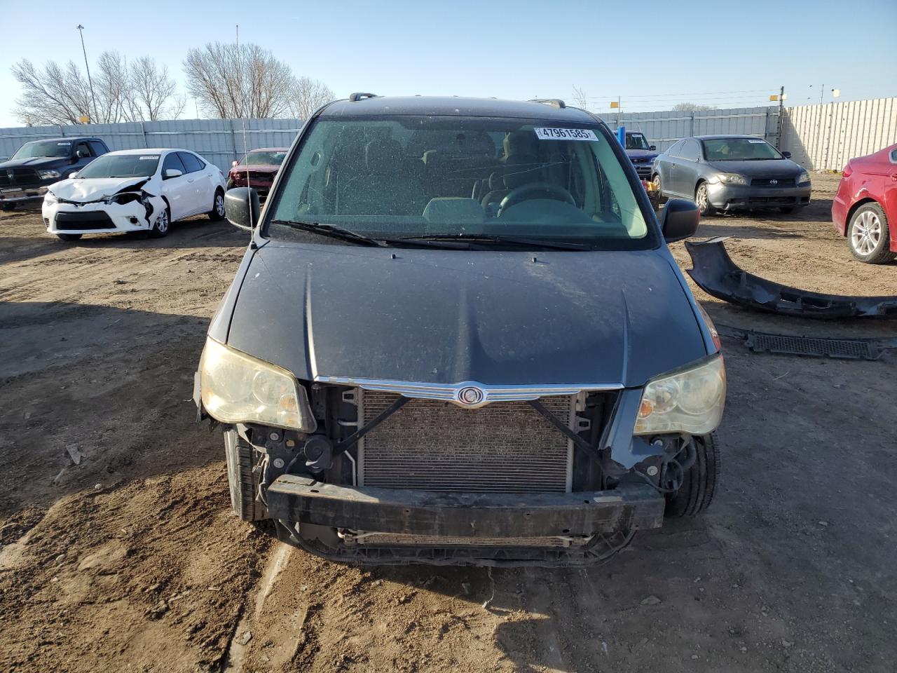 2010 Chrysler Town & Country VIN 2A4RR4DE7AR240156 Copart auction photo, rear end / front end damage thumbnail 5
