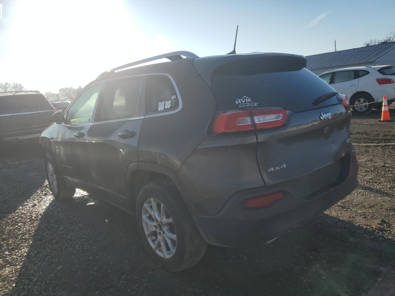 2018 Jeep Grand Cherokee VIN 1C4PJMLX2JD599568 Copart auction photo, front end damage thumbnail 2