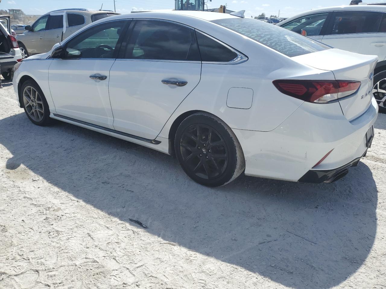 2018 Hyundai Sonata VIN 5NPE34AB2JH658475 Copart auction photo, water/flood damage thumbnail 2