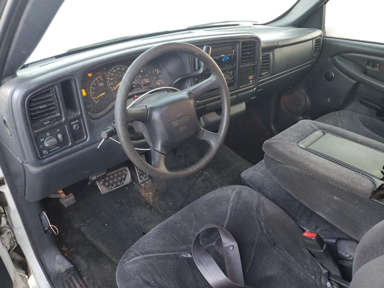 2000 GMC Sierra VIN 1GTEC14W6YZ160540 Copart auction photo, front end damage thumbnail 8