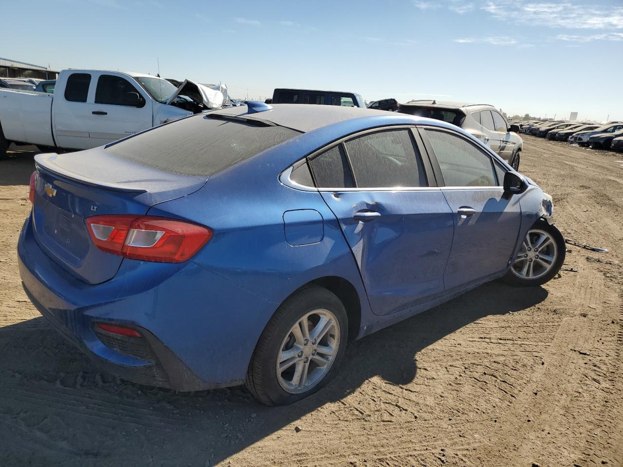 2017 Chevrolet Cruze VIN 1G1BE5SM4H7150826 Copart auction photo, front end / side damage thumbnail 3