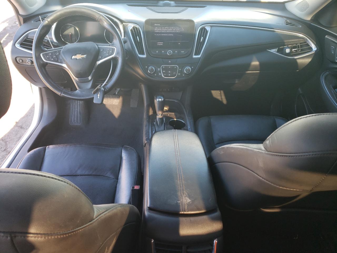 2020 Chevrolet Malibu VIN 1G1ZE5SX4LF017555 Copart auction photo, all over damage thumbnail 8