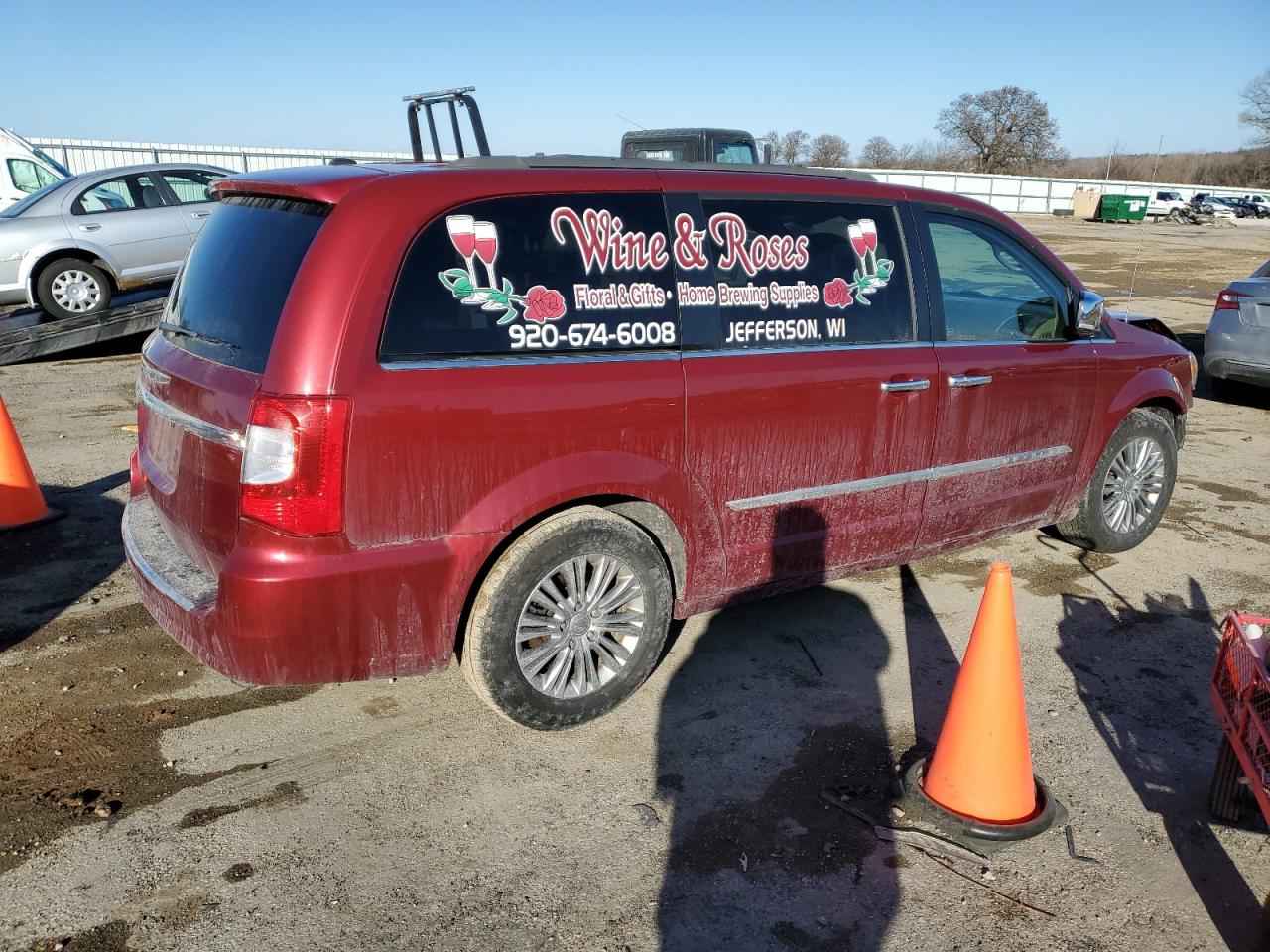 2016 Chrysler Town & Country VIN 2C4RC1CG9GR177465 Copart auction photo, front end damage thumbnail 3
