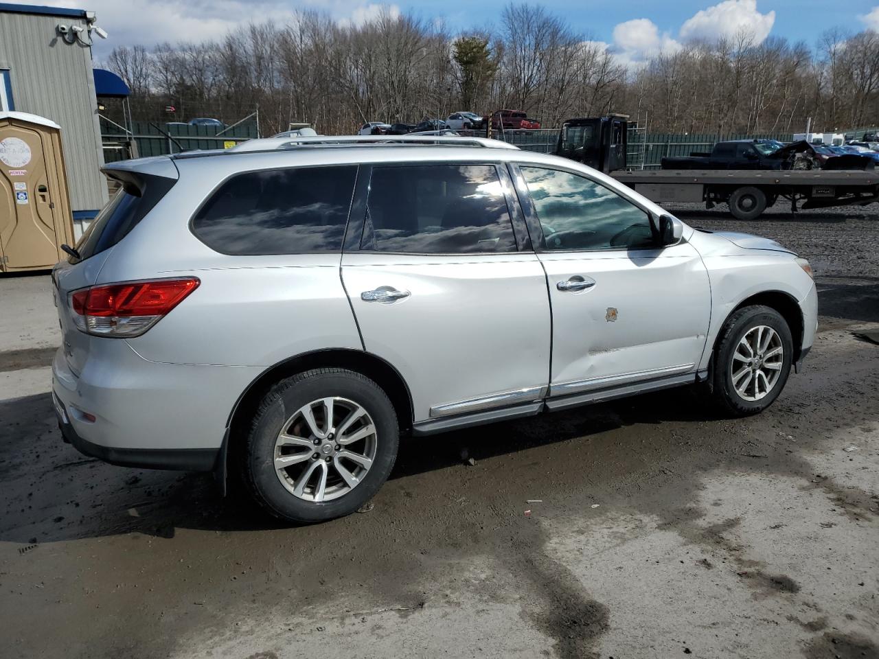 2013 Nissan Pathfinder VIN 5N1AR2MM3DC613992 Copart auction photo, side / front end damage thumbnail 3