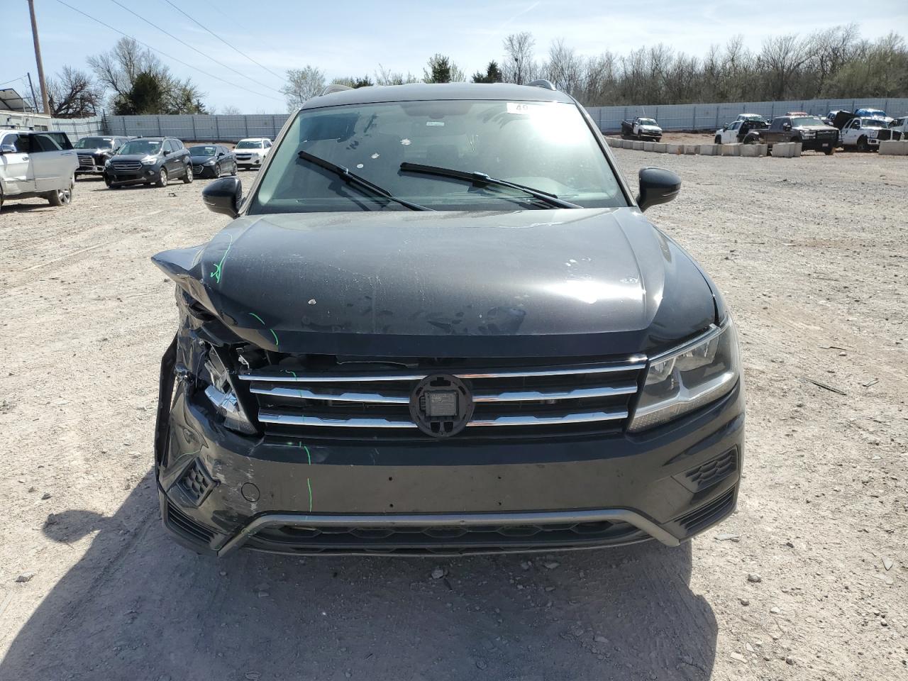 2019 Volkswagen Tiguan VIN 3VV2B7AX6KM050152 Copart auction photo, front end / side damage thumbnail 5