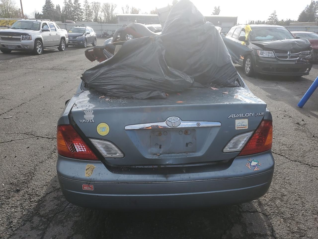 2002 Toyota Avalon VIN 4T1BF28B82U242647 Copart auction photo, all over damage thumbnail 6