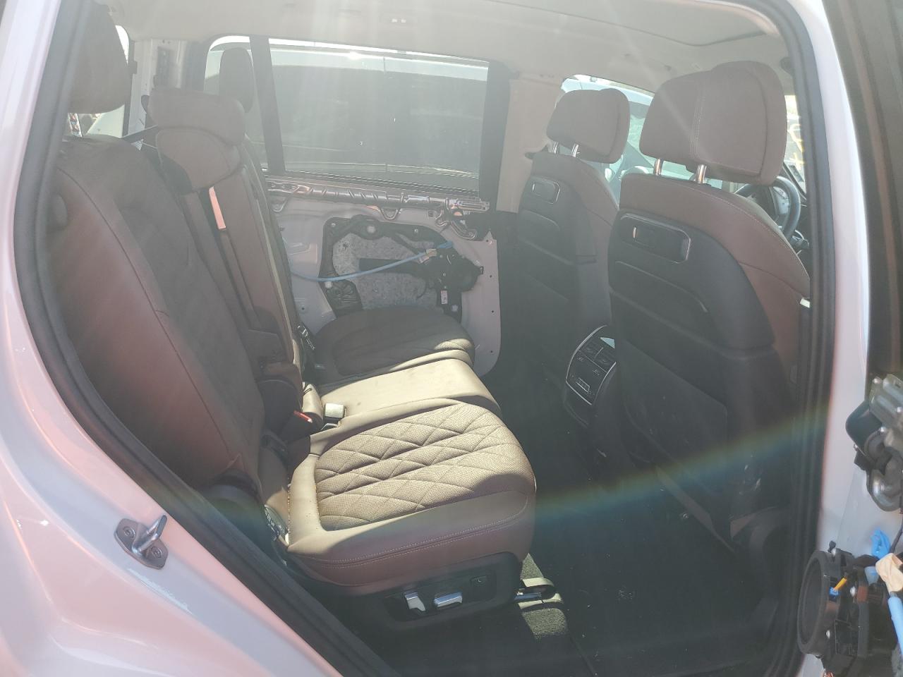 2024 BMW X7 VIN 5UX23EM05R9T73419 Copart auction photo, hail damage thumbnail 11