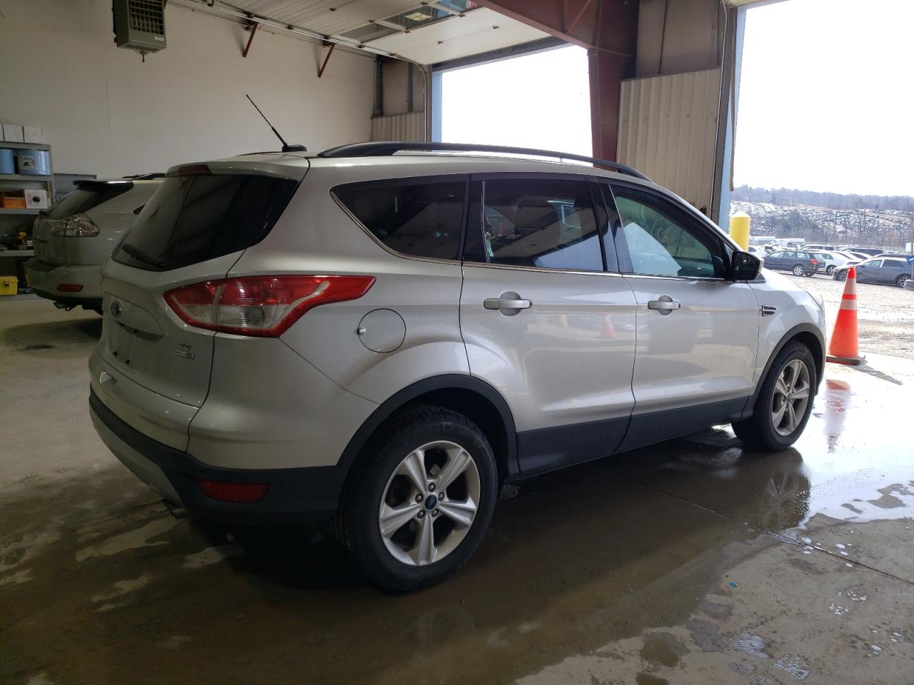 2014 Ford Escape VIN 1FMCU9GX5EUB05685 Copart auction photo, minor dent/scratches damage thumbnail 3