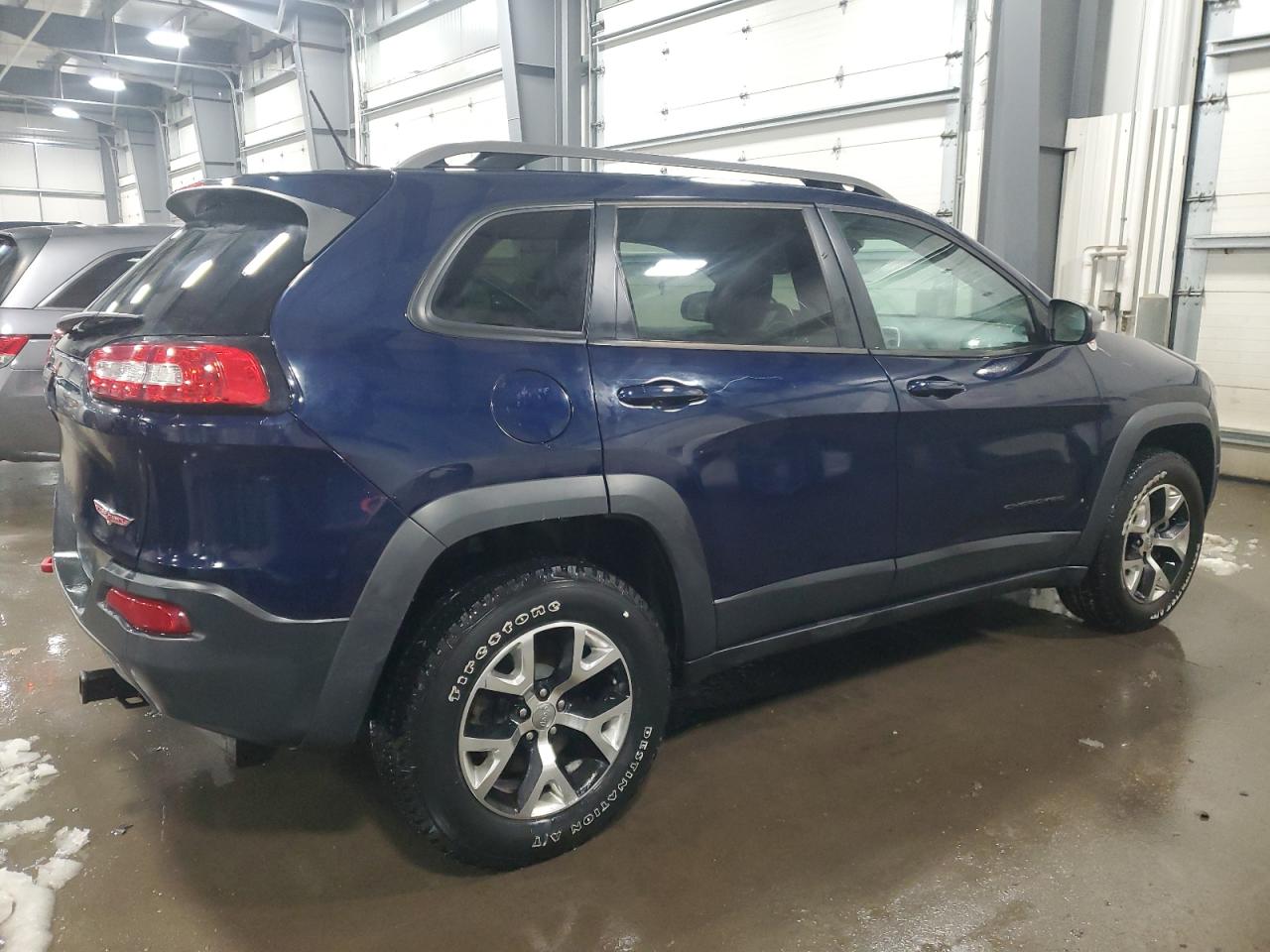 2015 Jeep Cherokee VIN 1C4PJMBS9FW591873 Copart auction photo, water/flood / front end damage thumbnail 3