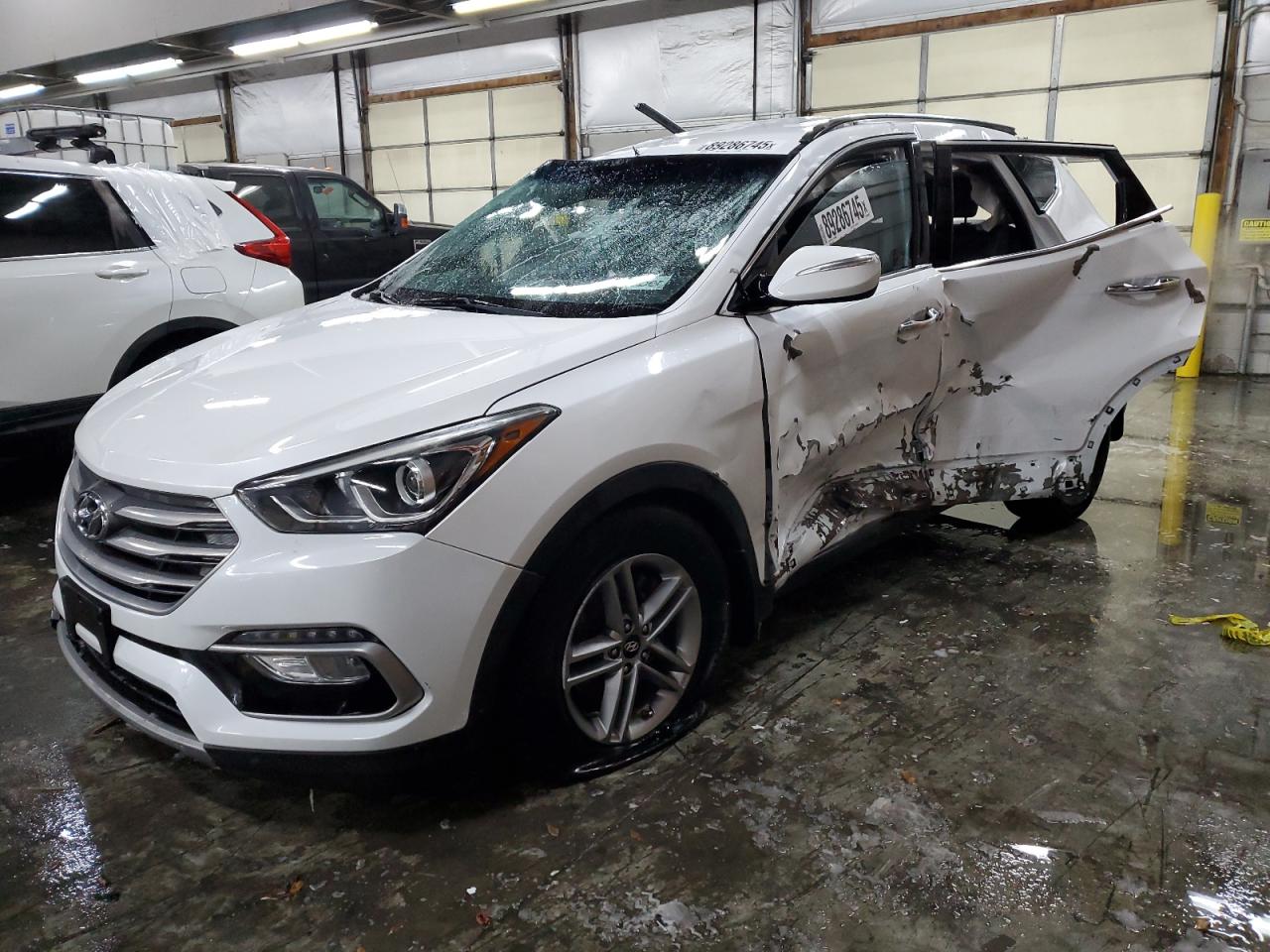 2018 Hyundai Santa Fe VIN 5NMZUDLB7JH053862