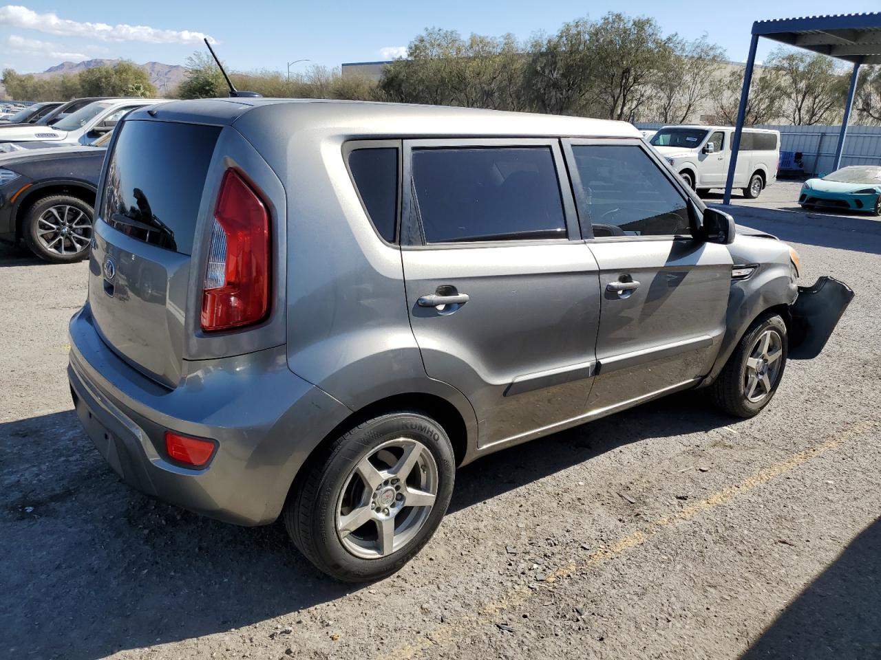 2013 KIA Soul VIN KNDJT2A52D7566434 Copart auction photo, front end damage thumbnail 3