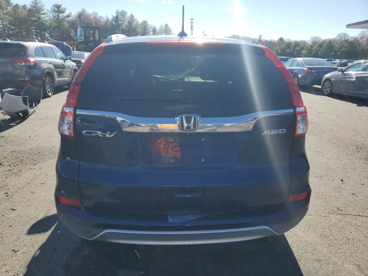 2015 Honda CR-V VIN 2HKRM4H70FH605250 Copart auction photo, front end damage thumbnail 6