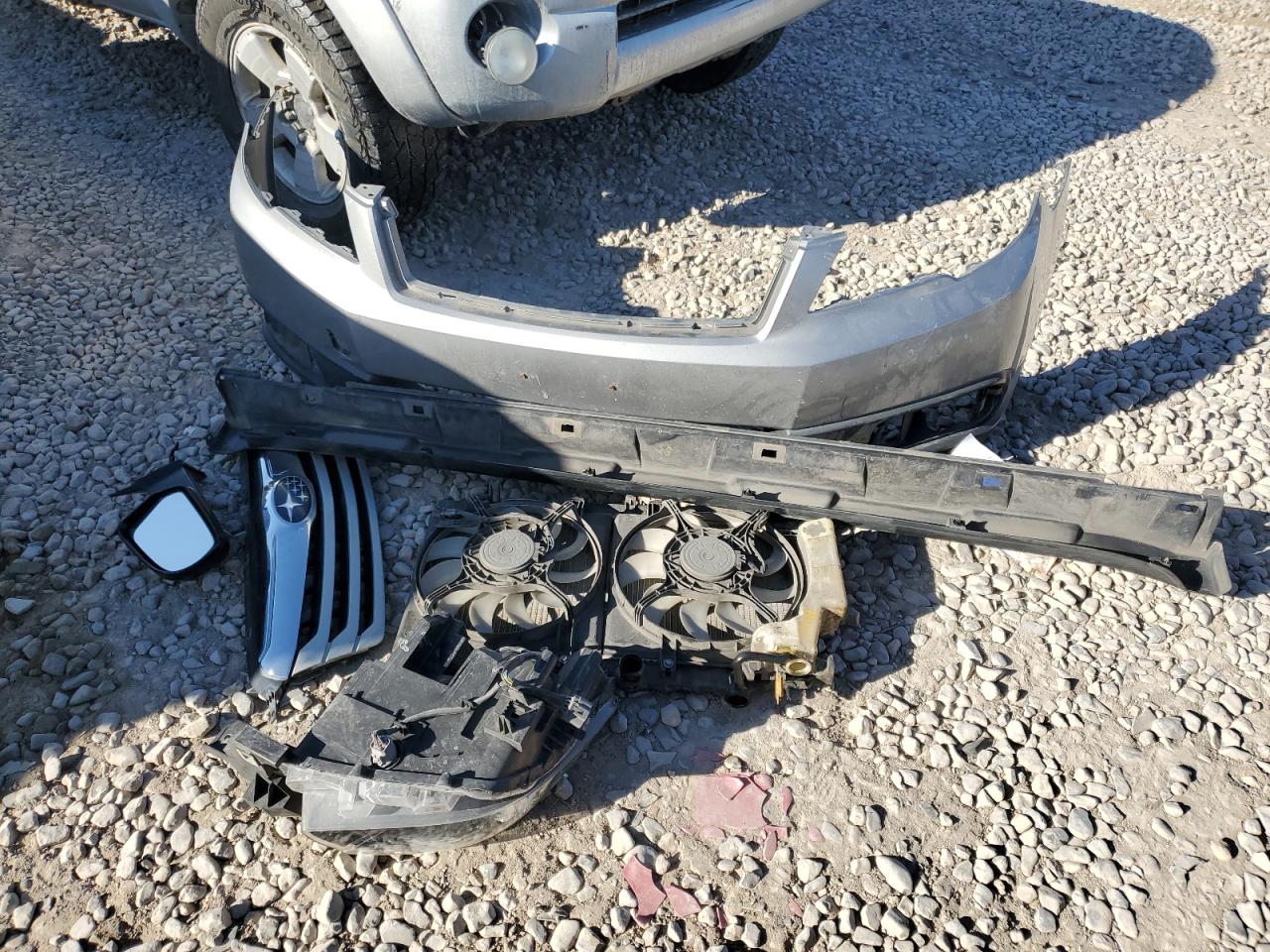 2010 Subaru Outback VIN 4S4BRBACXA3352064 Copart auction photo, front end damage thumbnail 12