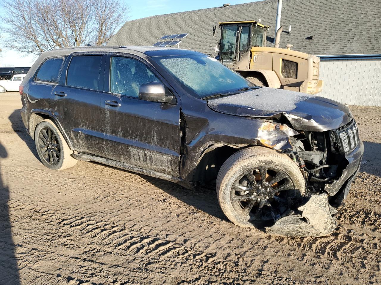 2020 Jeep Grand Cherokee VIN 1C4RJFAG5LC328195 Copart auction photo, front end / minor dent/scratches damage thumbnail 4