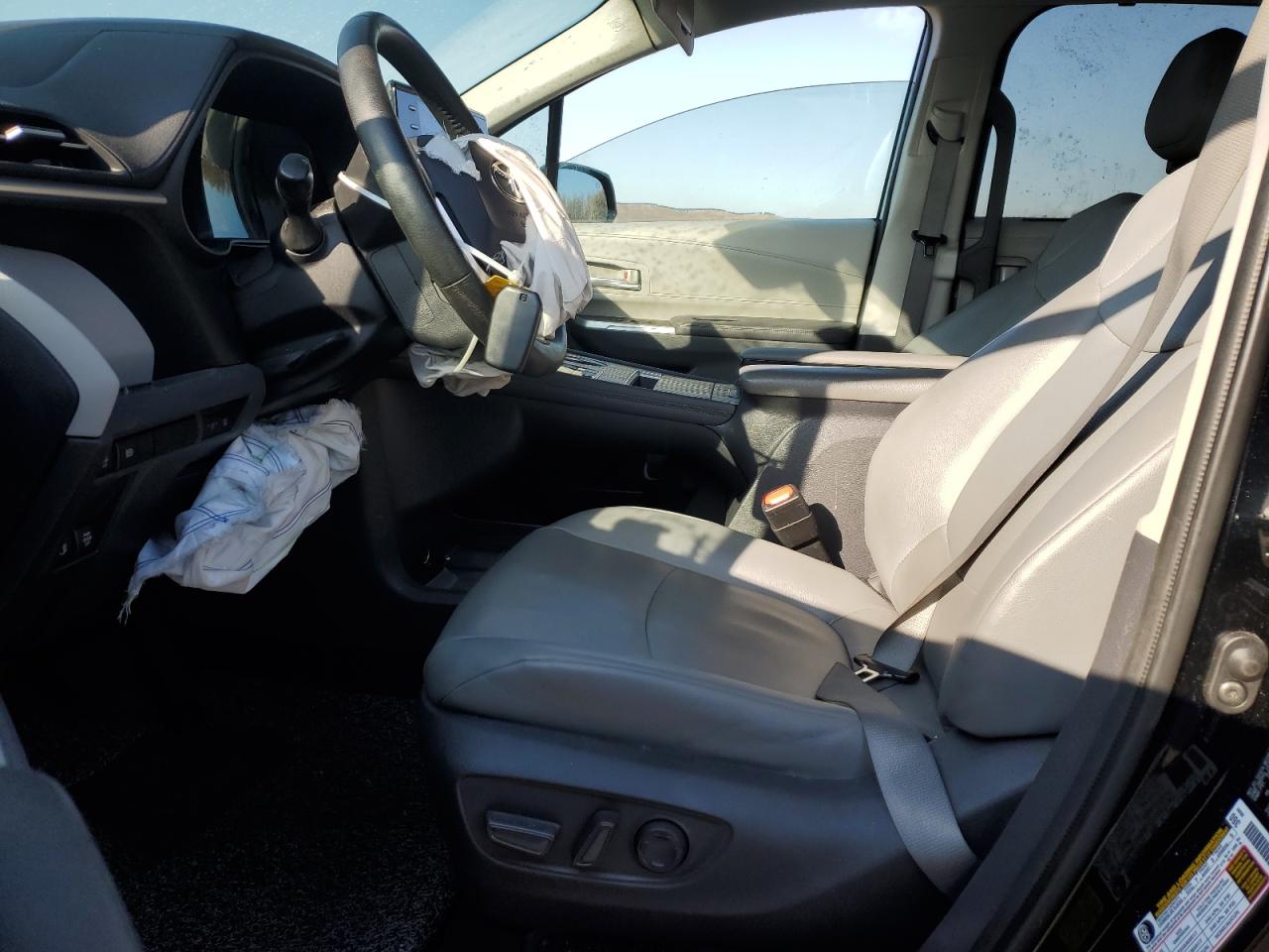 2021 Toyota Sienna VIN 5TDYRKEC4MS053164 Copart auction photo, front end / minor dent/scratches damage thumbnail 7