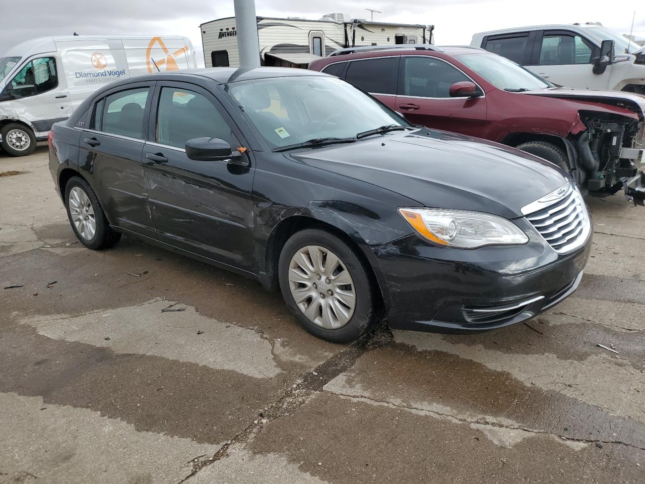 2011 Chrysler 200 VIN 1C3BC4FB7BN558485 Copart auction photo, side / minor dent/scratches damage thumbnail 4