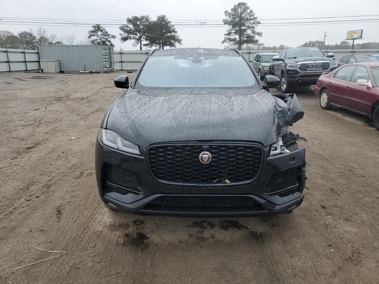 2021 Jaguar F-Pace VIN SADCJ2EU8MA686844 Copart auction photo, all over damage thumbnail 5