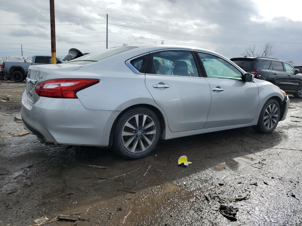 2017 Nissan Altima VIN 1N4AL3AP5HC180875 Copart auction photo, front end damage thumbnail 3