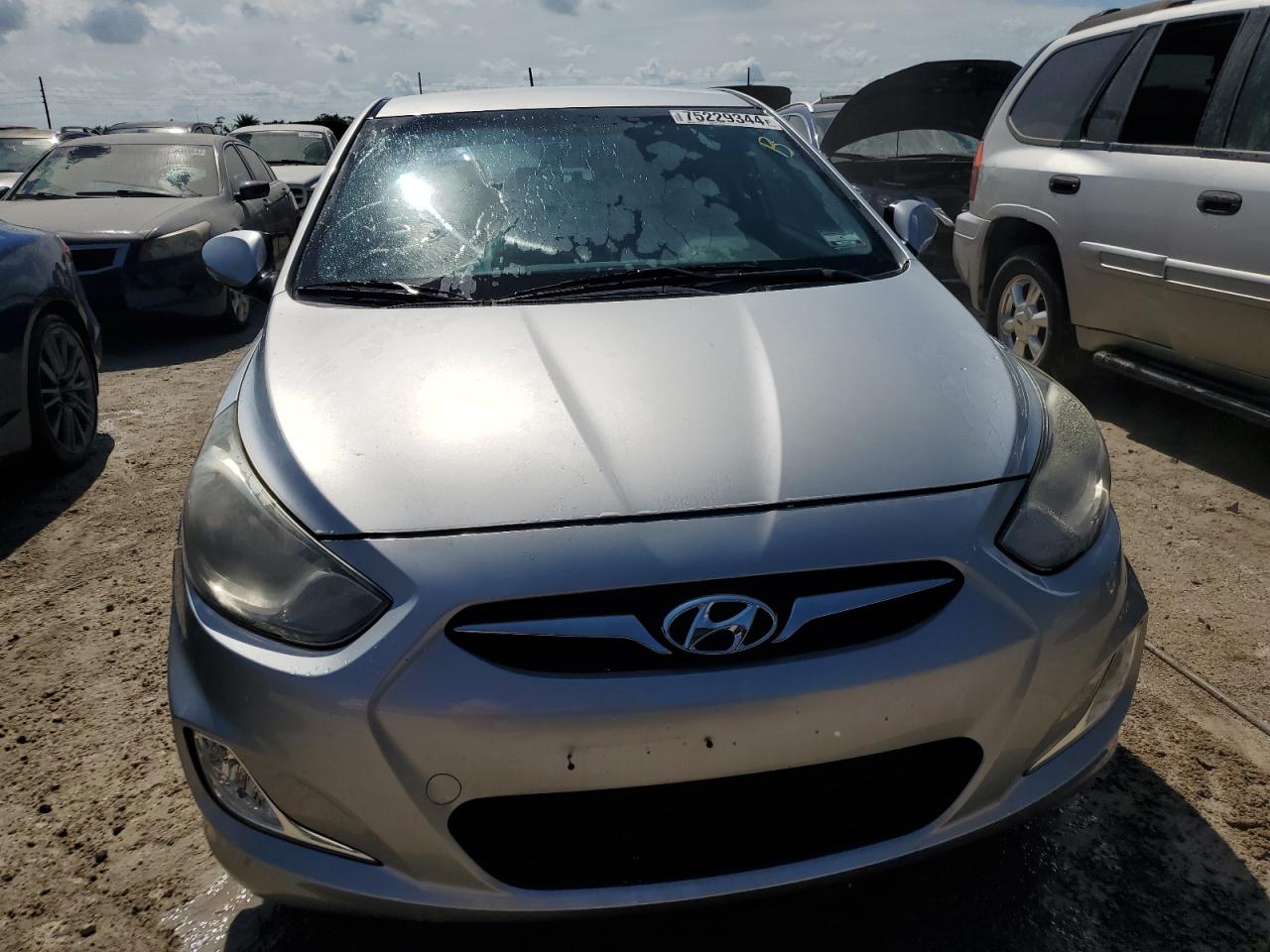 2013 Hyundai Accent VIN KMHCU5AE8DU138582 Copart auction photo, water/flood damage thumbnail 5