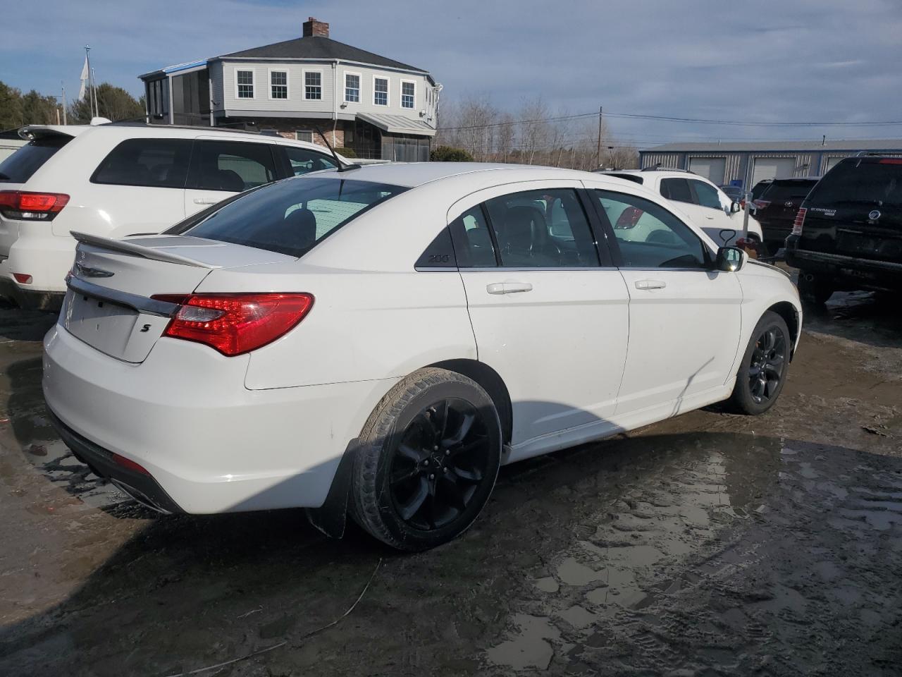 2014 Chrysler 200 VIN 1C3CCBBG8EN171992 Copart auction photo, front end damage thumbnail 3