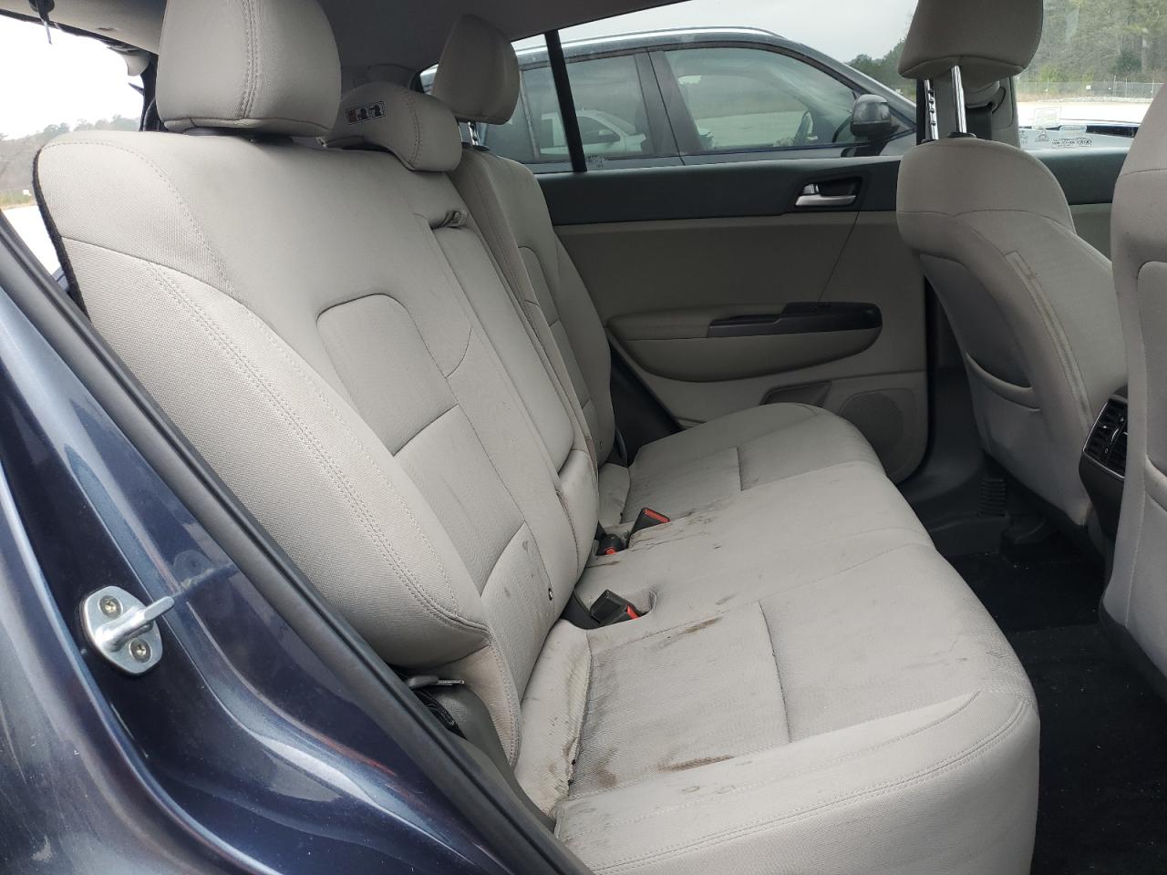 2019 KIA Sportage VIN KNDPM3AC9K7621812 Copart auction photo, all over damage thumbnail 11