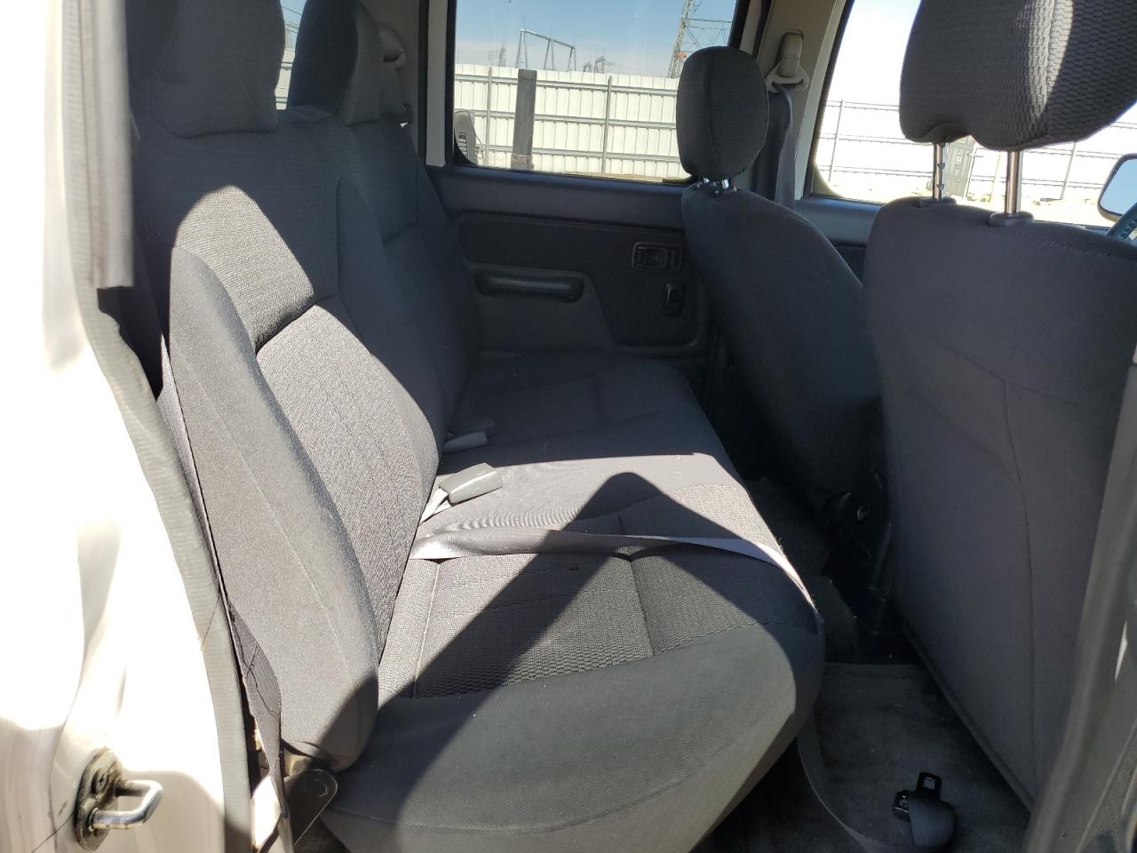 2002 Nissan Navara (Frontier) VIN 1N6ED29X42C317767 Copart auction photo, minor dent/scratches damage thumbnail 10