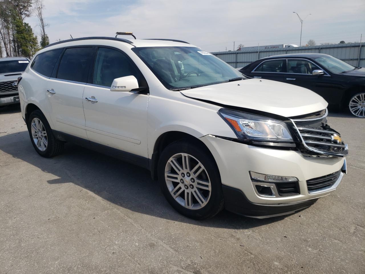 2013 Chevrolet Traverse VIN 1GNKRGKD7DJ138634 Copart auction photo, front end damage thumbnail 4