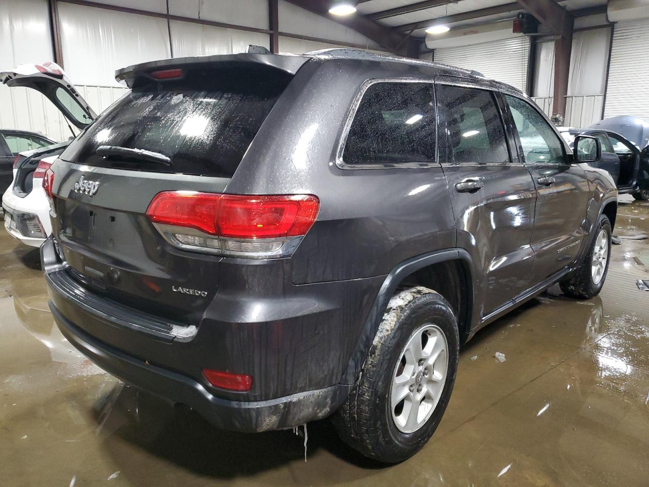 2015 Jeep Grand Cherokee VIN 1C4RJFAG7FC818710 Copart auction photo, front end damage thumbnail 3