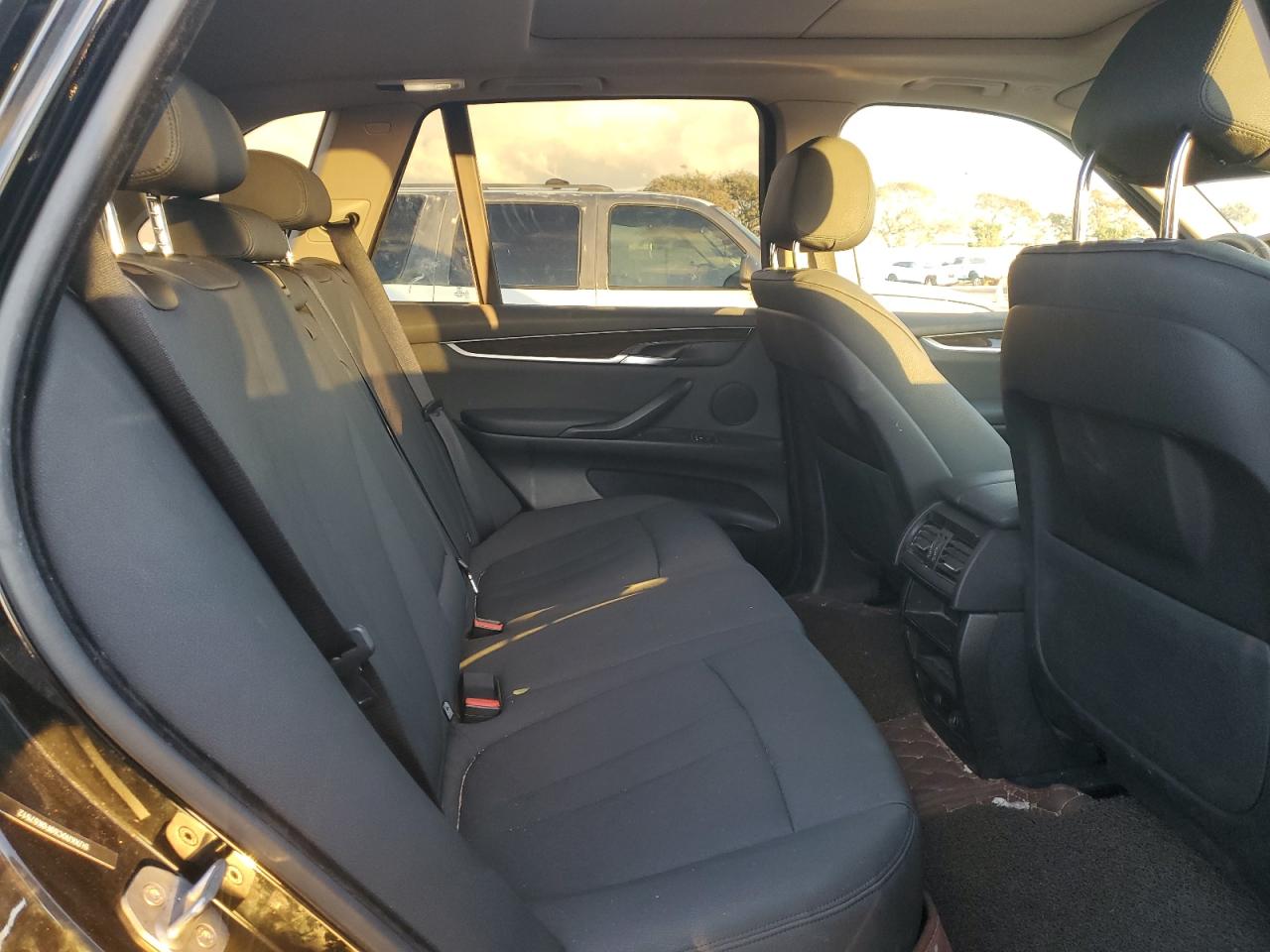 2015 BMW X5 VIN 5UXKR0C59F0K57512 Copart auction photo, rear end damage thumbnail 11