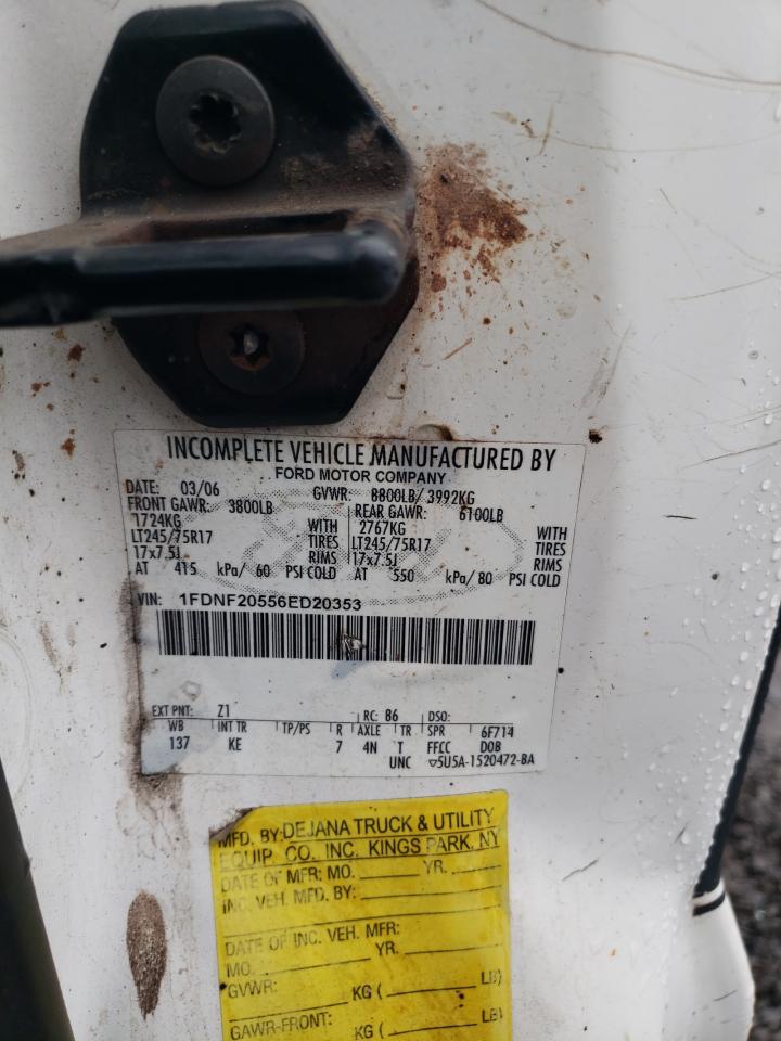 2006 Ford F250 VIN 1FDNF20556ED20353 Copart auction photo, vandalism damage thumbnail 12