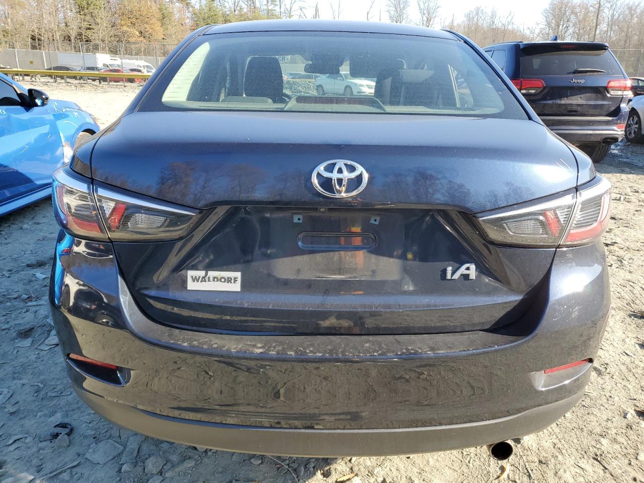 2017 Toyota Yaris VIN 3MYDLBYV8HY162787 Copart auction photo, side damage thumbnail 6