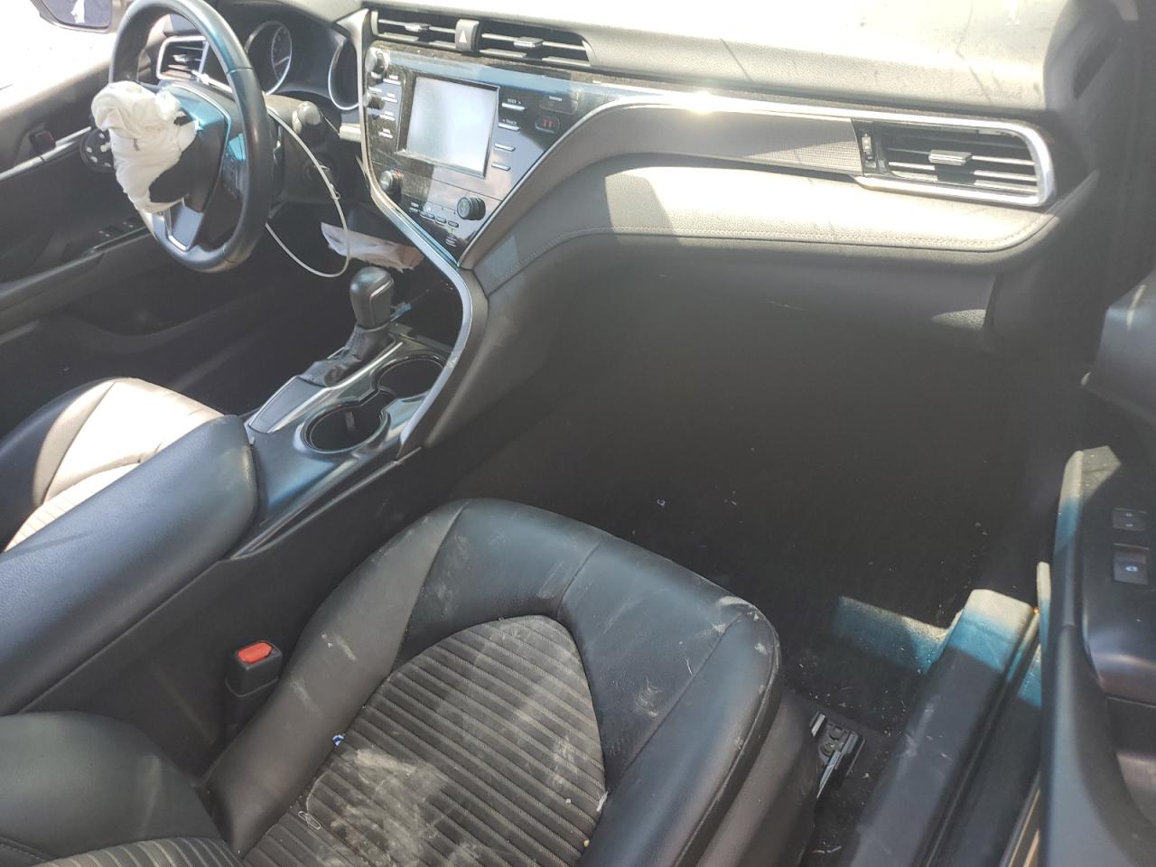 2018 Toyota Camry VIN 4T1B11HK3JU635821 Copart auction photo, all over damage thumbnail 8