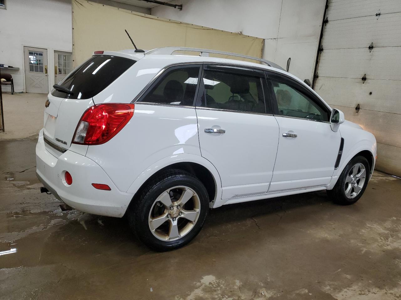 2013 Chevrolet Captiva VIN 3GNAL4EK8DS608612 Copart auction photo, minor dent/scratches damage thumbnail 3