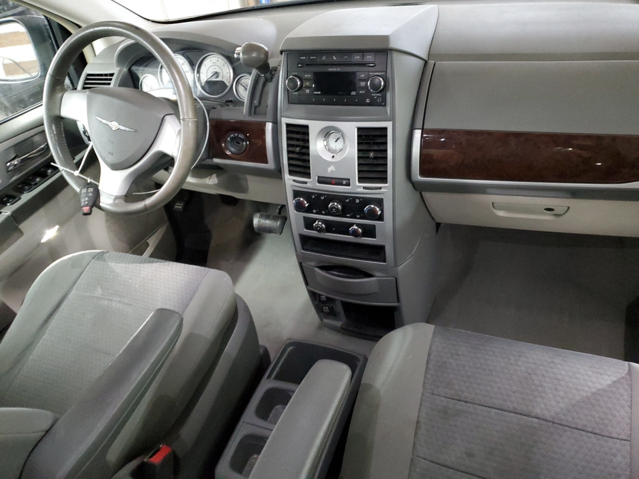 2010 Chrysler Town & Country VIN 2A4RR5D11AR284902 Copart auction photo, rear end damage thumbnail 8