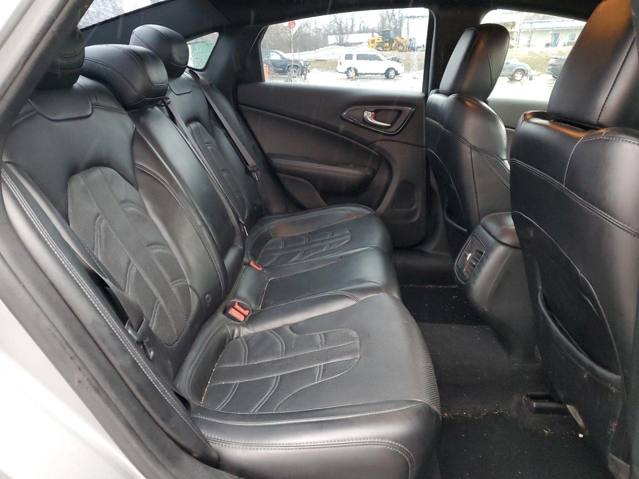 2015 Chrysler 200 VIN 1C3CCCBB4FN634884 Copart auction photo, side damage thumbnail 10