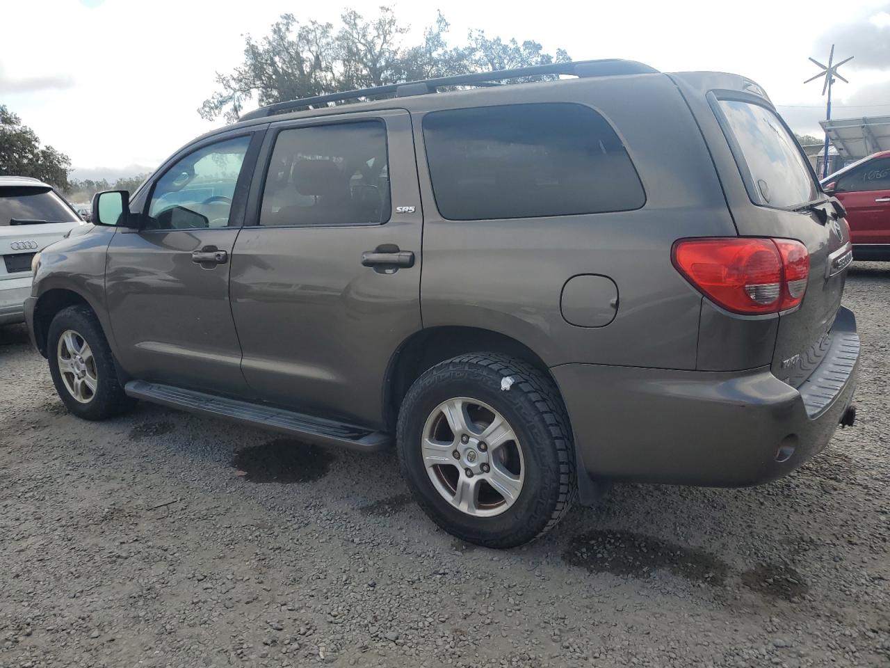 2008 Toyota Sequoia VIN 5TDBY64A58S014248 Copart auction photo, minor dent/scratches damage thumbnail 2