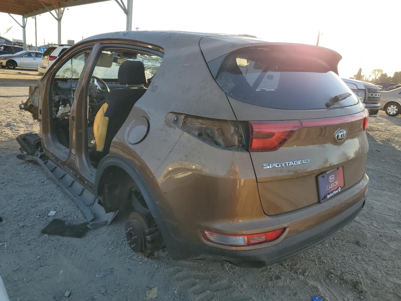 2018 KIA Sportage VIN KNDPM3AC8J7376077 Copart auction photo, stripped damage thumbnail 2