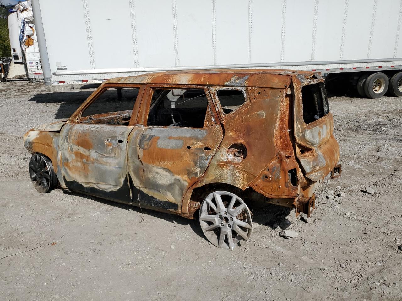 2020 KIA Soul VIN KNDJ63AU9L7099628 Copart auction photo, burn damage thumbnail 2